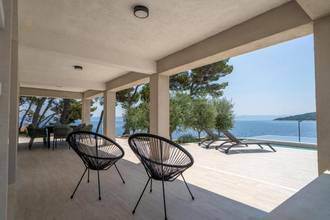 Thumbnail von Luxuriöse Villa direkt am Meeresufer