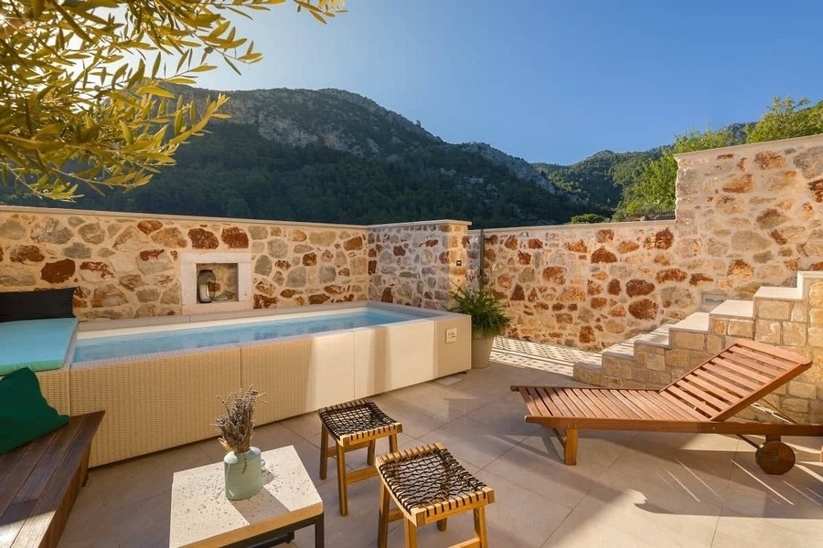 Thumbnail von Mediterranes Steinhaus mit schönem Blick