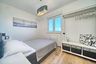 Thumbnail von Erdgeschosswohnung mit Garten und Meerblick