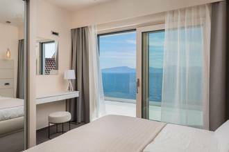 Thumbnail von Moderne Villa mit Panoramablick und In- und Outdoorpool, Makarska Riviera