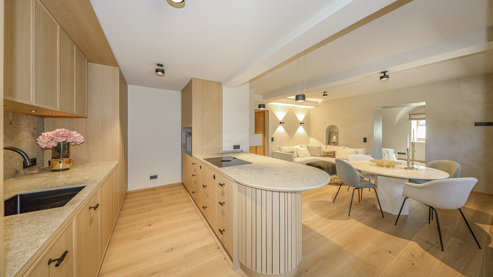 Thumbnail von Exklusive Wohnung in historischem Stadthaus