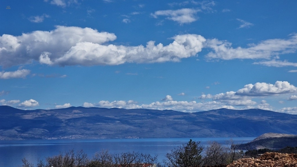 Haus in ruhiger Lage mit schönem Meerblick
