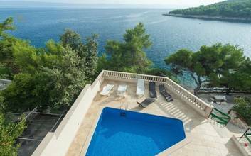 Thumbnail von Mediterrane villa direct aan zee