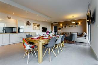 Thumbnail von Moderne Luxusvilla mit Pool und Meerblick, Region Split