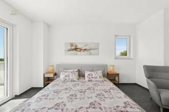 Thumbnail von Mediterrane Villa mit Pool und Meerblick