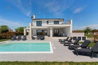 Thumbnail von Mediterrane Villa mit Pool und Meerblick