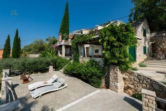 Thumbnail von Mediterranes Steinhaus mit Panorama-Meerblick