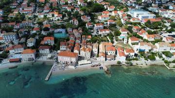 Thumbnail von Traditionelles Steinhaus zur kompletten Sanierung