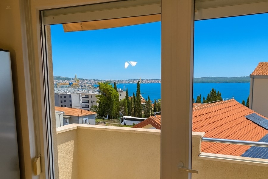 Thumbnail von Möblierte Maisonettewohnung mit Meerblick