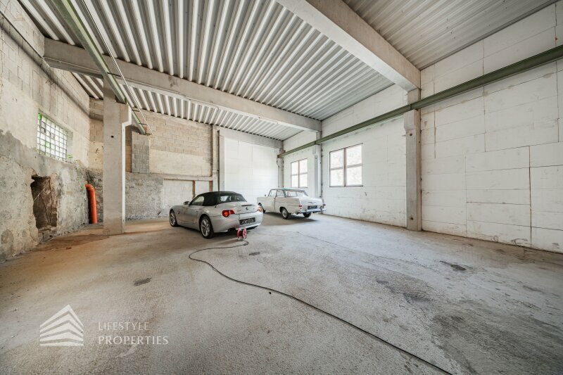 Thumbnail von Attraktives Gewerbejuwel: Lagerhalle + Büroflächen mit Photovoltaik direkt am Bahnhof