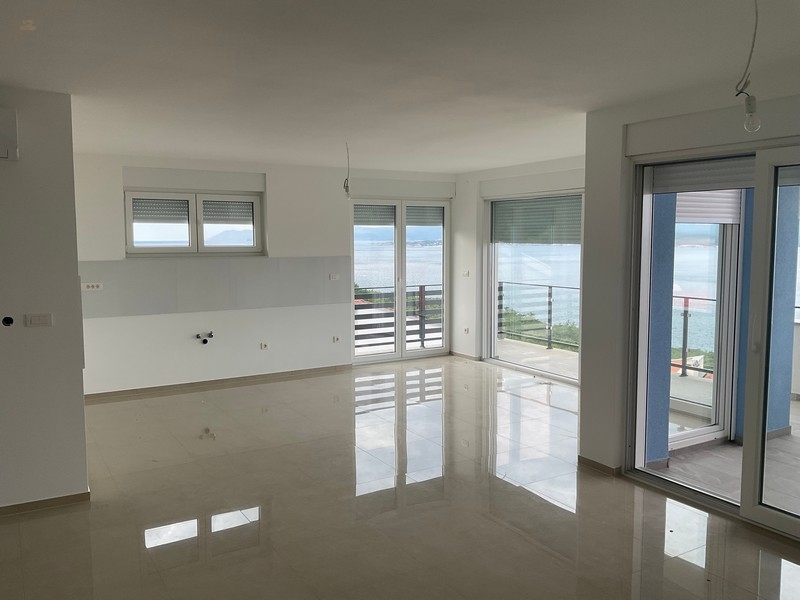 Thumbnail von Modernes Penthouse mit Panorama-Meerblick