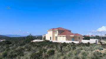 Thumbnail von Mediterrane Villa in ruhiger Lage mit Meerblick, Region Sukosan