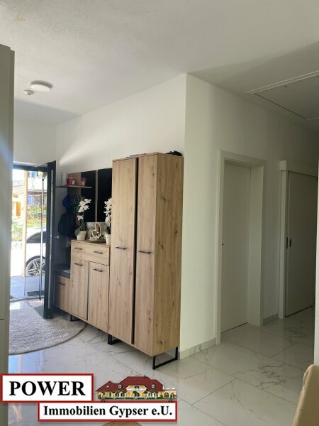 Thumbnail von Neuwertiger Bungalow in unschlagbarer Lage, zentral, umgeben von Grünland in Bachnähe!