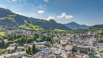Thumbnail von Kitzbühel'in kalbinde lüks şehir villası