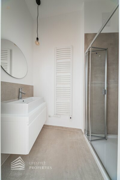 Thumbnail von Helle Garconniere Erstbezug, Nähe Währinger Park