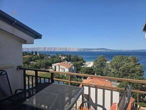 Thumbnail von Möblierte Dachgeschosswohnung mit Galerie nahe dem Meer