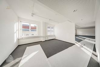 Thumbnail von Erstbezug! Geräumiges 4-Zimmer Büro in Toplage