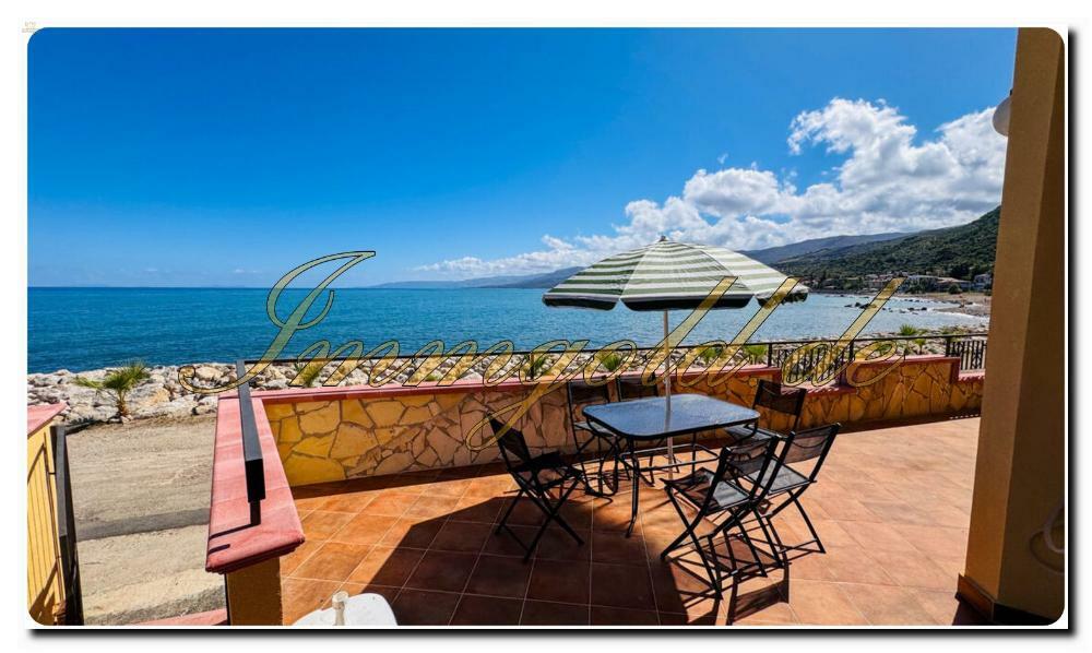 Immogold Sizilien SGS 25092 Marina di Caronia vier Zimmer Wohnung