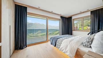 Thumbnail von Королевская резиденция в Кицбюльских Альпах © с местом для отдыха