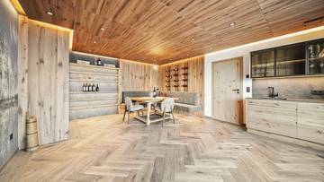 Thumbnail von Королевская резиденция в Кицбюльских Альпах © с местом для отдыха