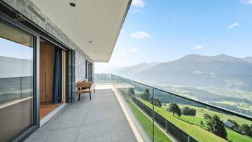 Thumbnail von Королевская резиденция в Кицбюльских Альпах © с местом для отдыха