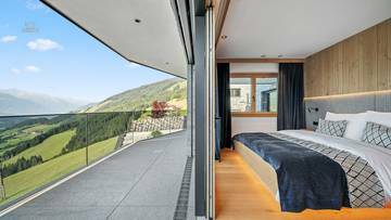 Thumbnail von Королевская резиденция в Кицбюльских Альпах © с местом для отдыха