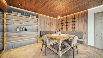 Thumbnail von Королевская резиденция в Кицбюльских Альпах © с местом для отдыха