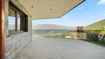 Thumbnail von Королевская резиденция в Кицбюльских Альпах © с местом для отдыха