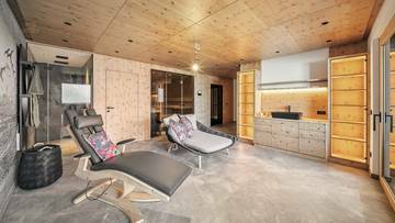 Thumbnail von Королевская резиденция в Кицбюльских Альпах © с местом для отдыха