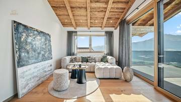 Thumbnail von Королевская резиденция в Кицбюльских Альпах © с местом для отдыха