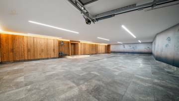 Thumbnail von Королевская резиденция в Кицбюльских Альпах © с местом для отдыха