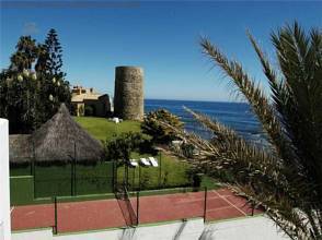 Thumbnail von ***Villa in Calahonda in Mijas Costa in erster Strandlinie***