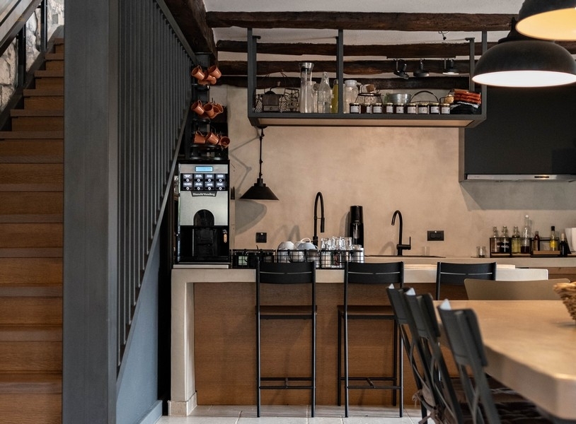 Thumbnail von Barrierefreies Anwesen mit zwei Steinhäusern und Swimmingpool