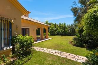 Thumbnail von Luxus-Villa in Cortijo Blanco R2480516