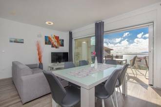 Thumbnail von Villa mit 5 Appartements in außergewöhnlicher Lage mit Blick auf die Kornaten