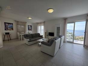 Thumbnail von Haus mit zwei Wohnungen und einem Studio