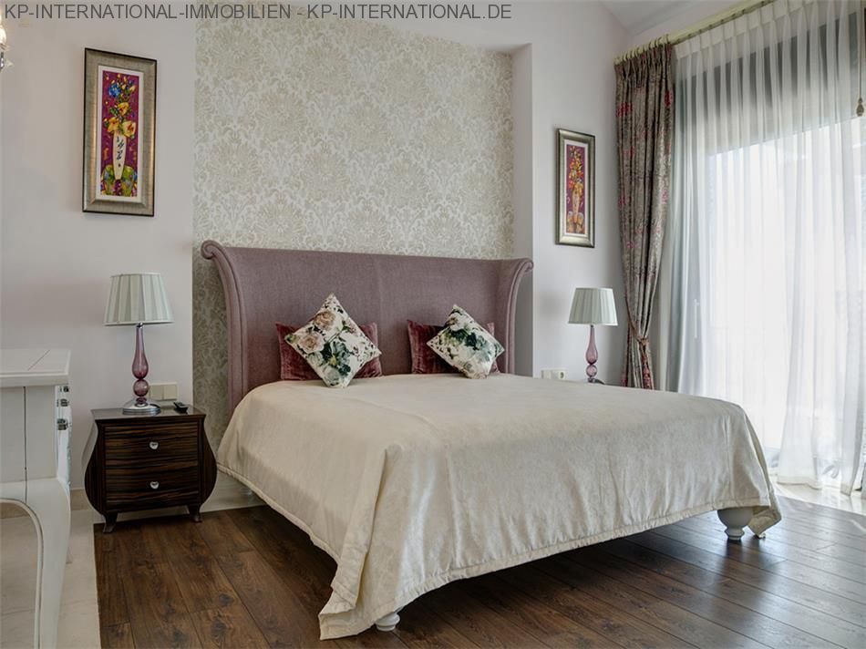 Thumbnail von ***Moderne Architektur mit Panoramablick auf das Meer und die Berge***