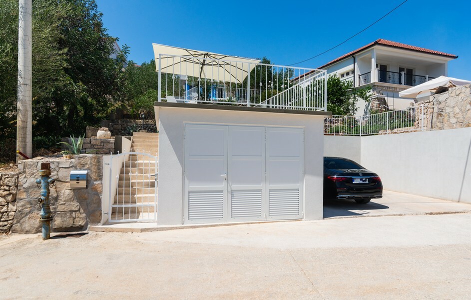 Thumbnail von Mediterranes Haus in der 1. Reihe zum Meer