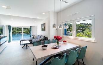 Thumbnail von Mediterranes Haus in der 1. Reihe zum Meer