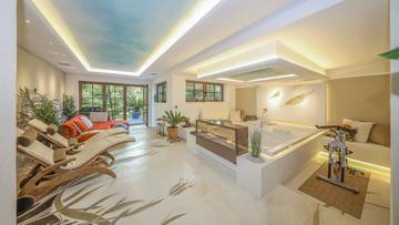 Thumbnail von Luxe villa met keizeruitzicht op een zonnige afgelegen locatie