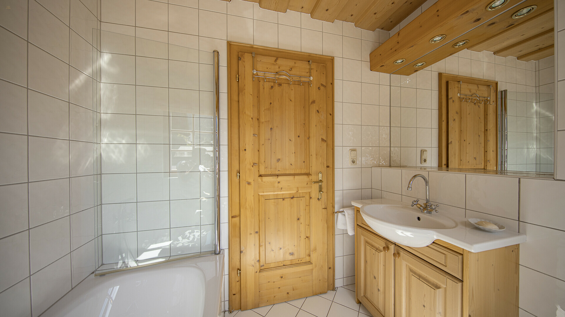 Thumbnail von Großzügige Wohnung mit schönem Ausblick in Zentrumslage