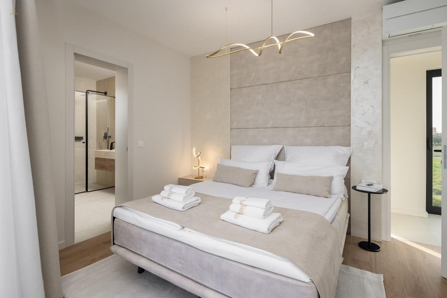 Thumbnail von Moderne Villa in der 1. Reihe zum Meer