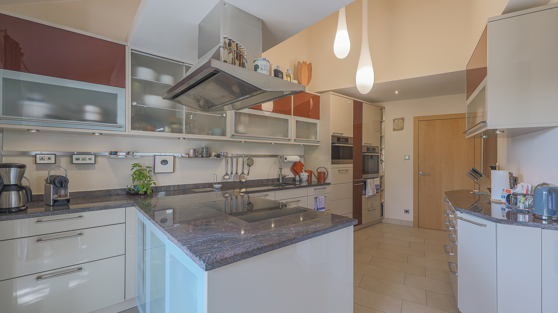 Thumbnail von Luxuriöses Anwesen mit Indoorpool in Toplage