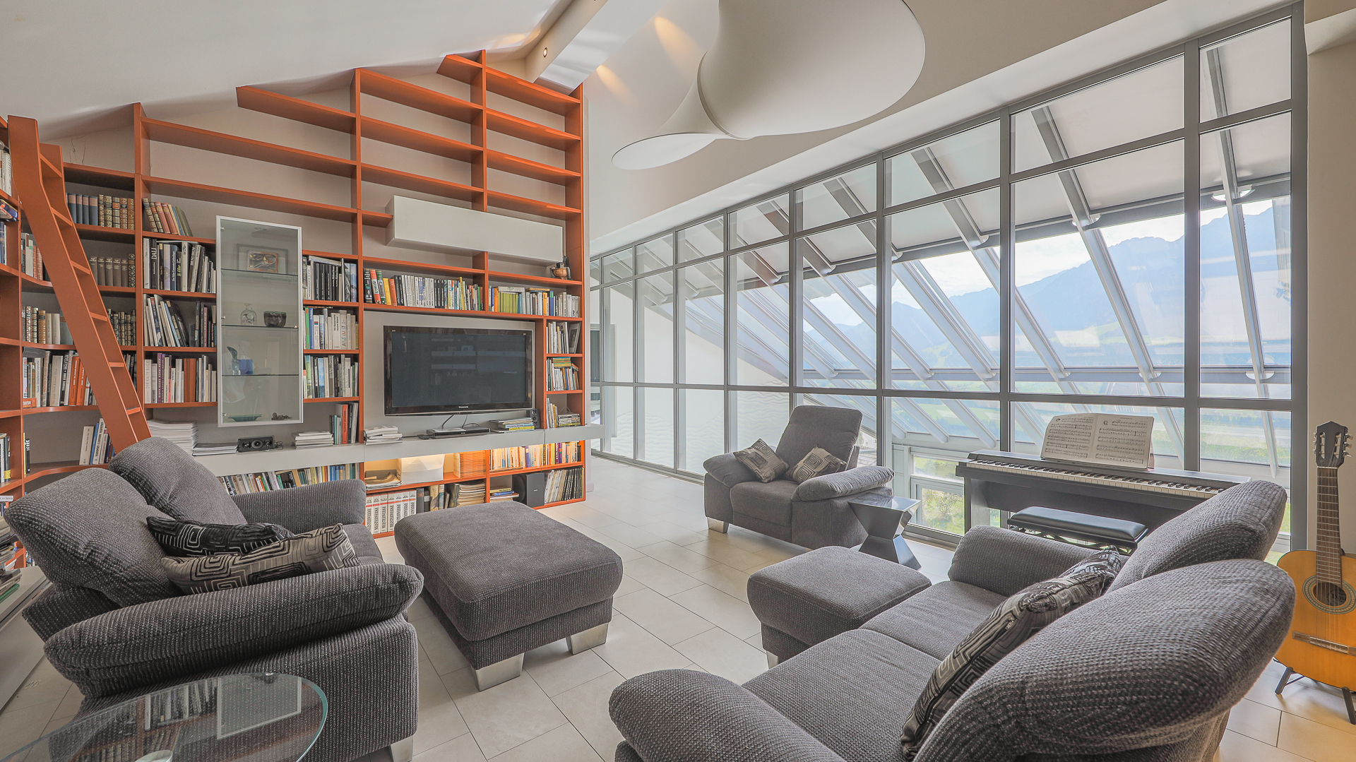 Thumbnail von Luxuriöses Anwesen mit Indoorpool in Toplage