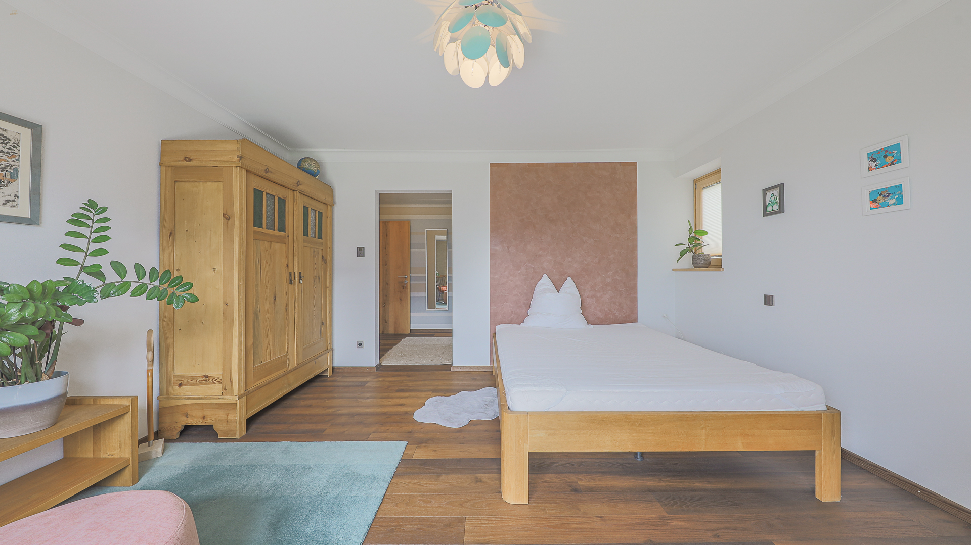 Thumbnail von Luxuriöses Anwesen mit Indoorpool in Toplage