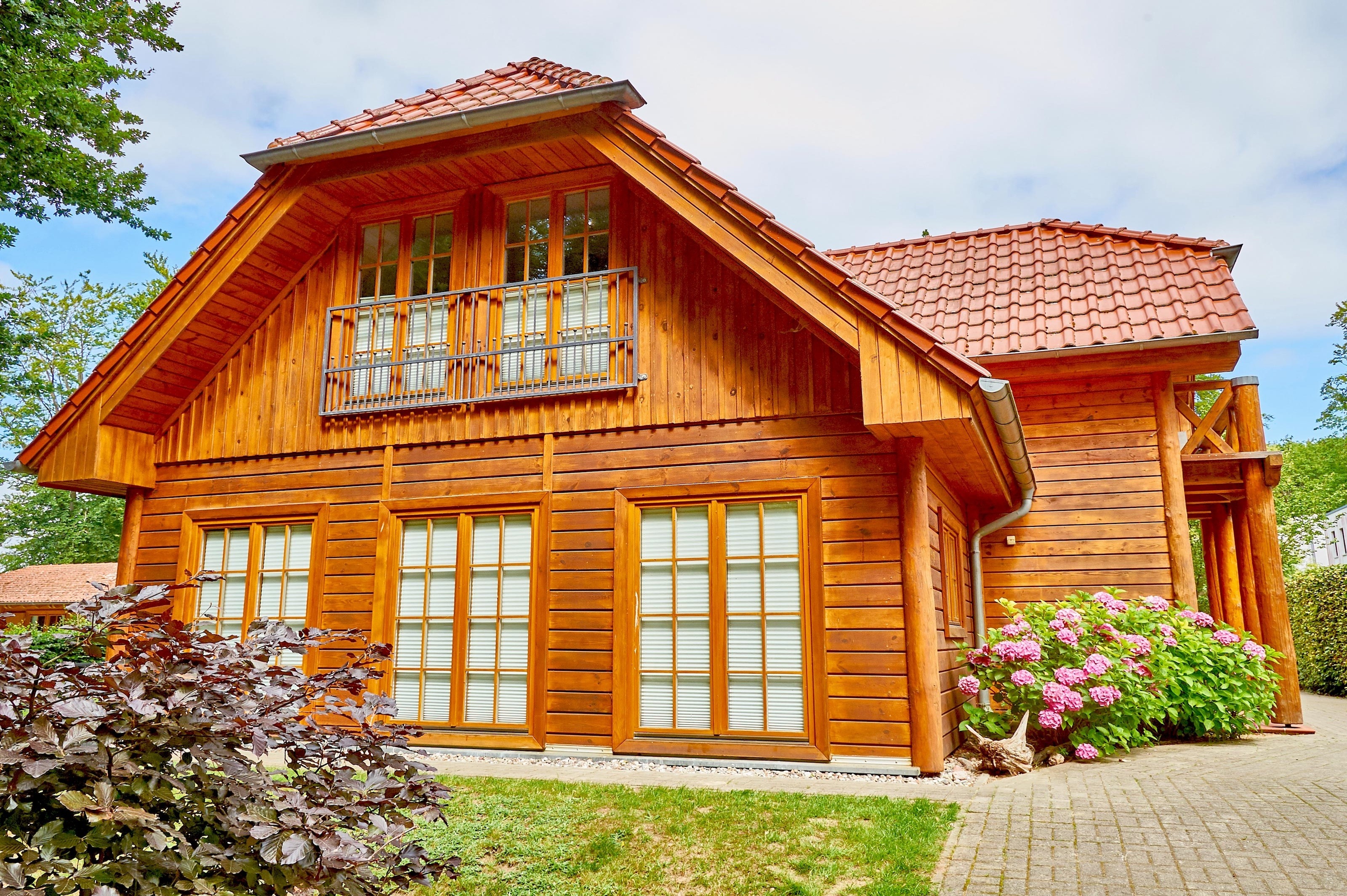 Thumbnail von Holz trifft Hochufer: 4 strandnahe Wohneinheiten - Meeresrauschen gratis!