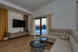 Thumbnail von Moderner Bungalow mit Pool und Meerblick