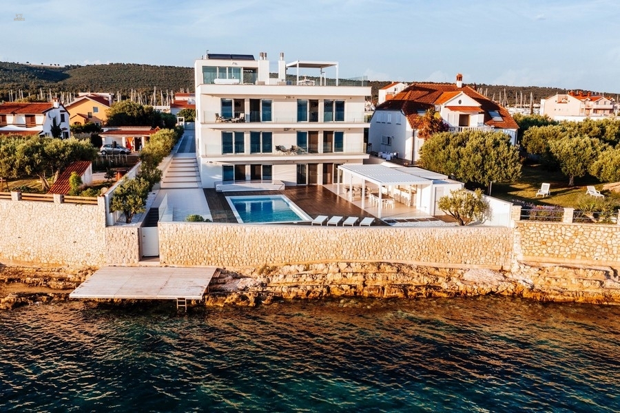 Thumbnail von Villa di lusso moderna direttamente sul mare