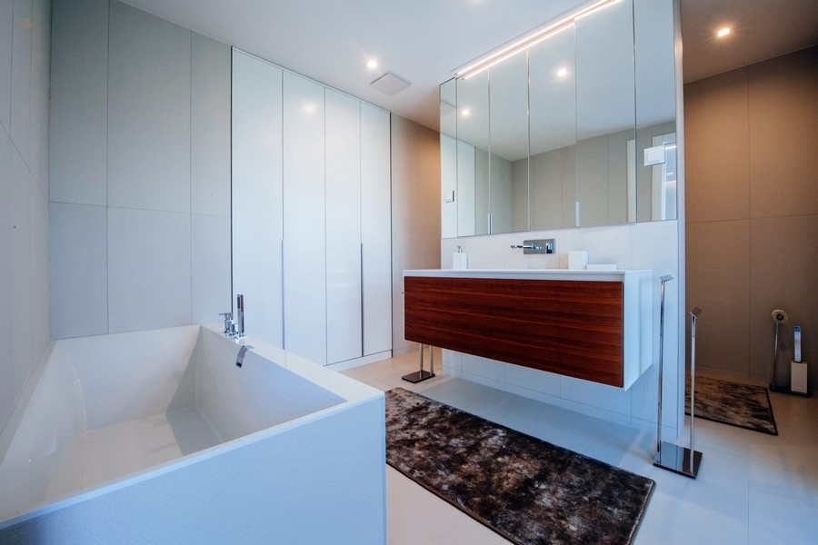 Thumbnail von Villa di lusso moderna direttamente sul mare