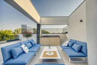 Thumbnail von Moderne Villa mit Dachterrasse und Pool, Region Zadar